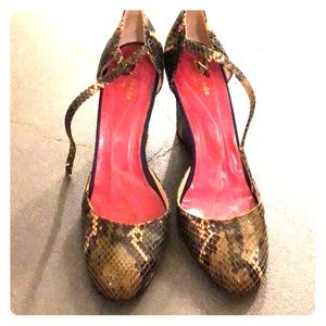 Kate spade snake skin heels size 8.5